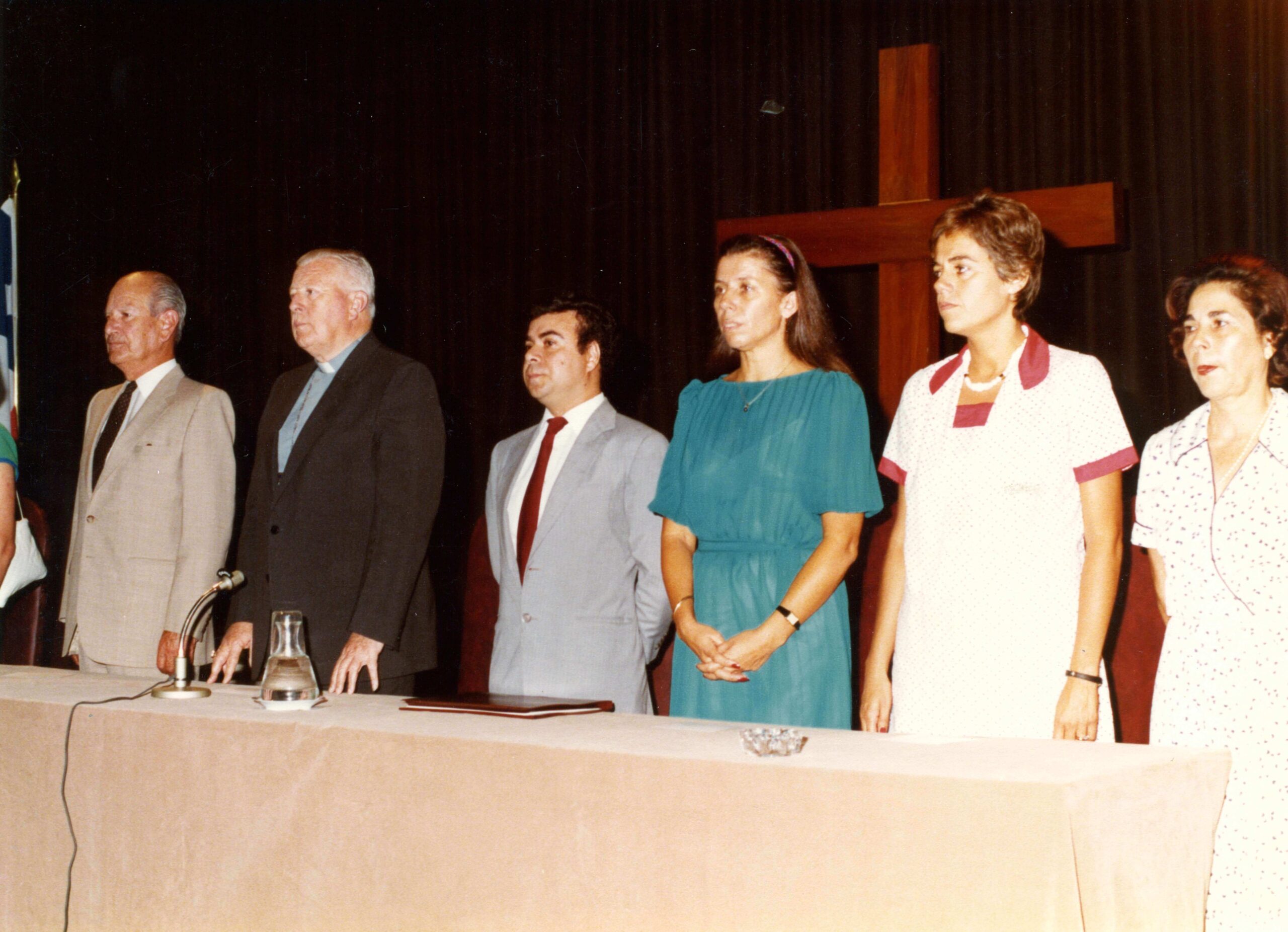 Foto ceremonia Arzobispo de Santiago Juan Francisco Fresno y autoridades Duoc UC