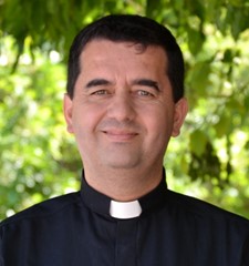 Padre Cristián Roncagliolo